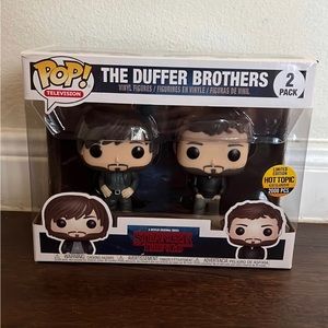 Stranger things The Duffers Brothers Funko Pop 2pack Hot Topic EXCLUSIVE